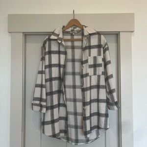Black & White Plaid Button-Up Jacket